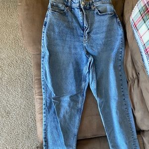 H and M high rise mom